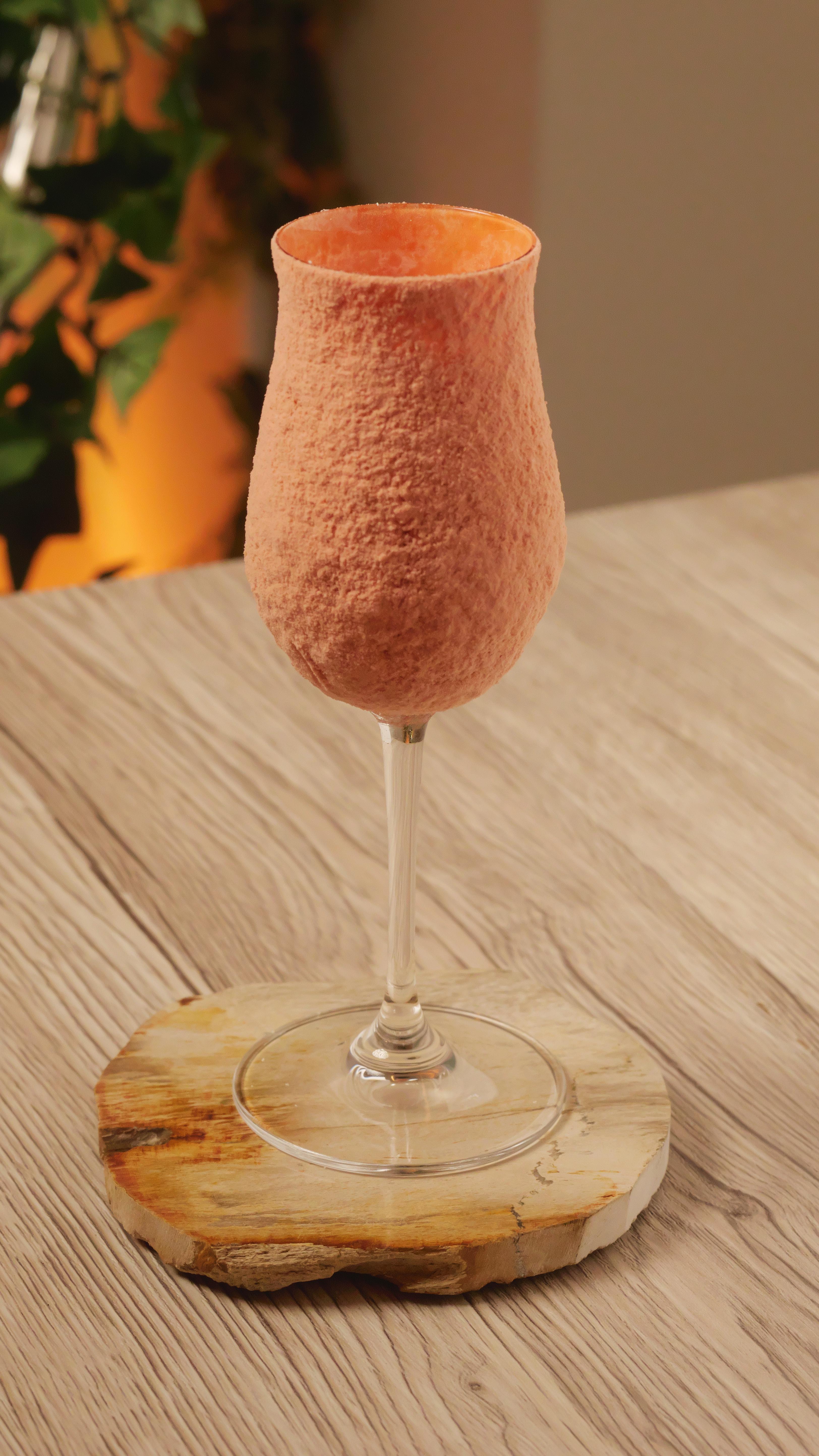 豊富な種類のお酒と食事メニュー